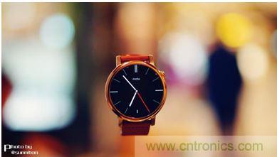 Moto 360 二代：&ldquo;精益求精&rdquo;的細(xì)節(jié)仍無法彌補(bǔ)功能的缺失