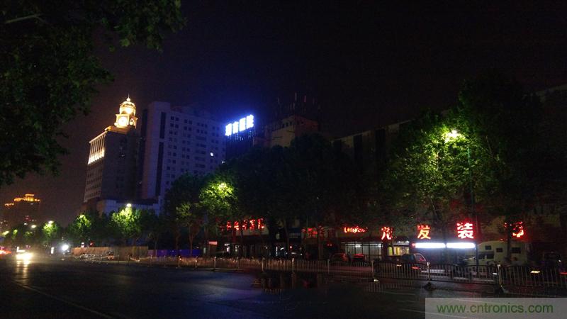 無(wú)邊框的 nubia Z9 ，一款既有驚喜，又有驚艷的智能手機(jī)