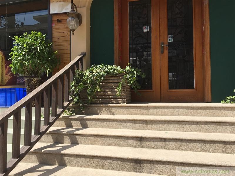 無(wú)邊框的 nubia Z9 ，一款既有驚喜，又有驚艷的智能手機(jī)