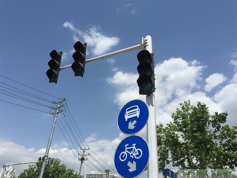 無(wú)邊框的 nubia Z9 ，一款既有驚喜，又有驚艷的智能手機(jī)