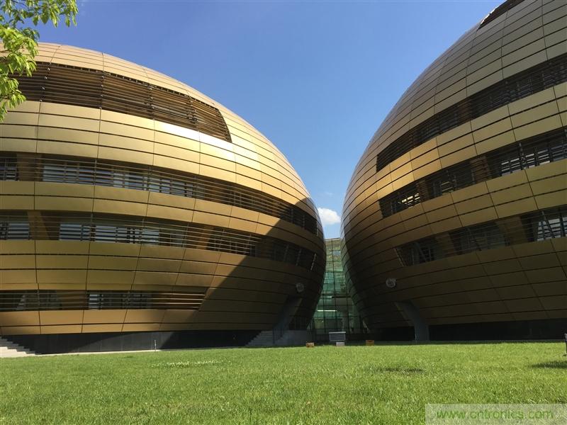 無(wú)邊框的 nubia Z9 ，一款既有驚喜，又有驚艷的智能手機(jī)