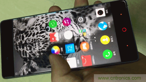 無(wú)邊框的 nubia Z9 ，一款既有驚喜，又有驚艷的智能手機(jī)