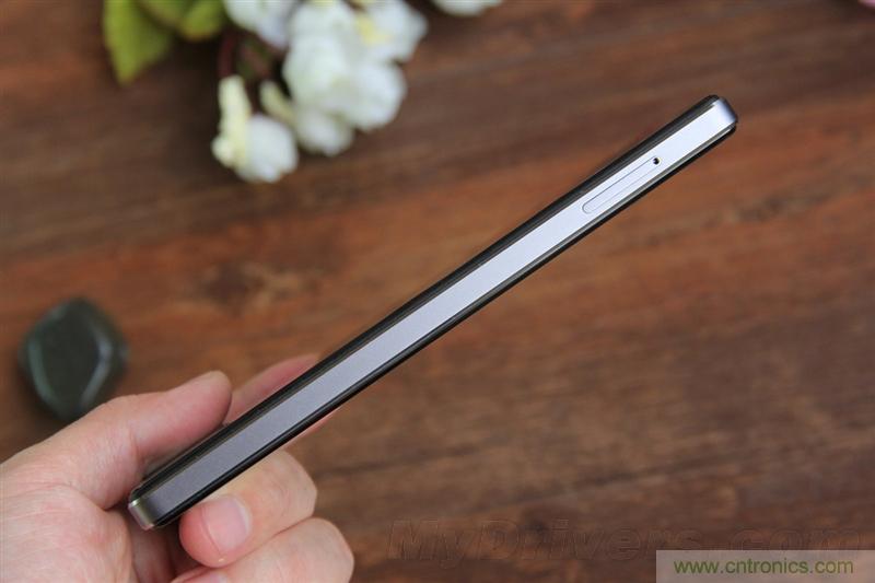 無(wú)邊框的 nubia Z9 ，一款既有驚喜，又有驚艷的智能手機(jī)