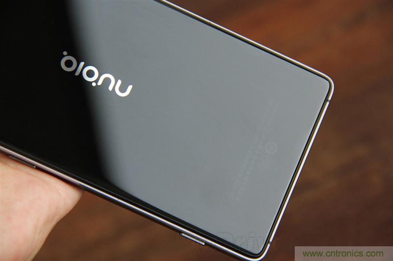 無(wú)邊框的 nubia Z9 ，一款既有驚喜，又有驚艷的智能手機(jī)