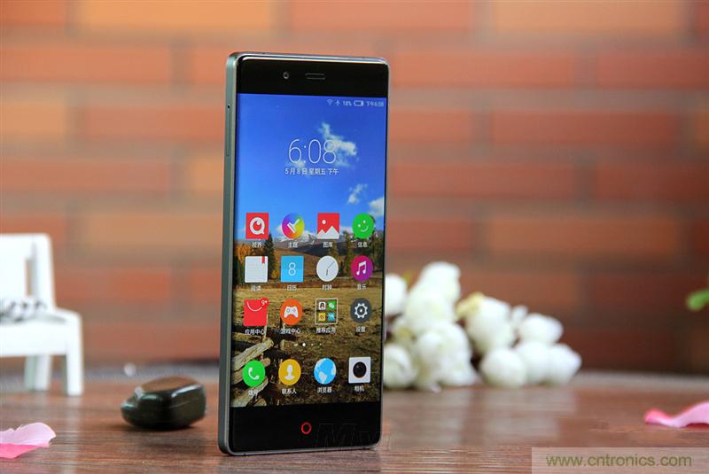 無(wú)邊框的 nubia Z9 ，一款既有驚喜，又有驚艷的智能手機(jī)