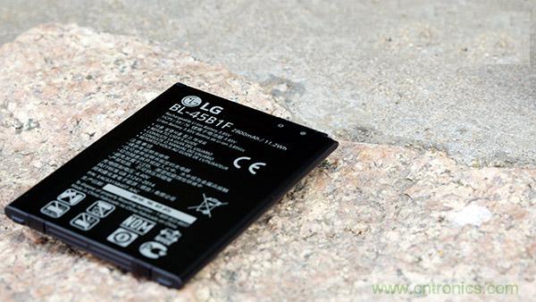 業(yè)界良心 LG V10 評測:剛毅、冷峻，不失人性化