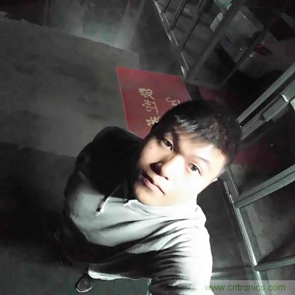 業(yè)界良心 LG V10 評測:剛毅、冷峻，不失人性化