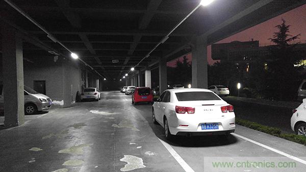 業(yè)界良心 LG V10 評測:剛毅、冷峻，不失人性化