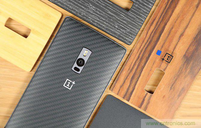 黑馬一加手機2評測:從手感到質(zhì)感的蛻變