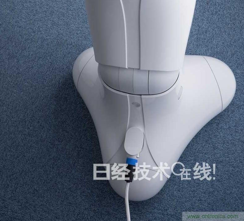 拆解筆記本不過癮，那就來拆拆日本情感機器人吧！