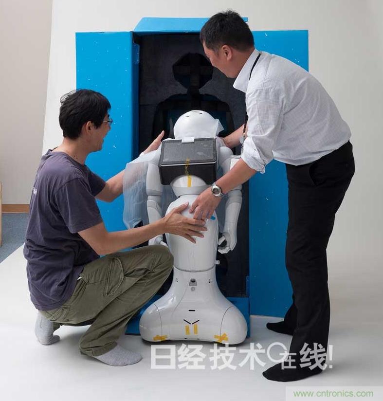 拆解筆記本不過癮，那就來拆拆日本情感機器人吧！