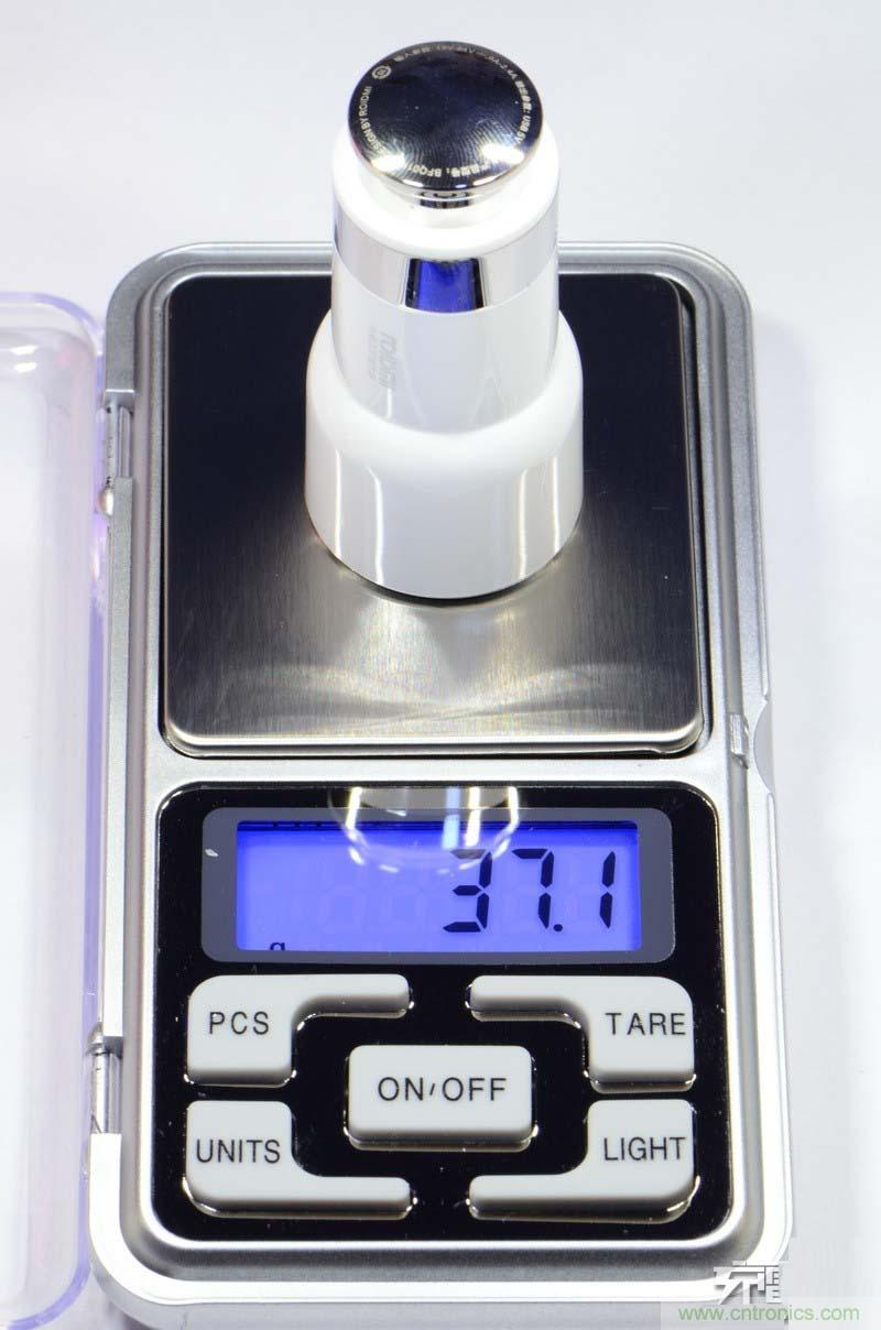 小米車載充電器拆解評測：49元能讓這枚&ldquo;子彈&rdquo;飛多遠？