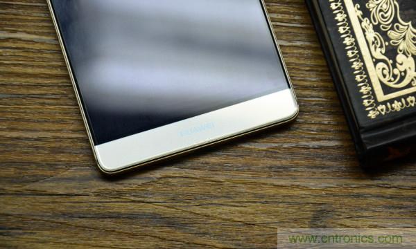 新旗艦Mate 8全評測：橫空出世！能否延續(xù)一機(jī)難求？