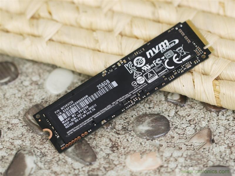 真的性能過剩？揭秘 CPU 對 SSD 的影響