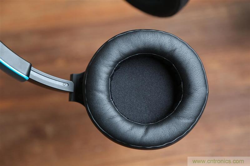 頭條哥的夢想之作！FIIL耳機能讓汪峰上頭條否？