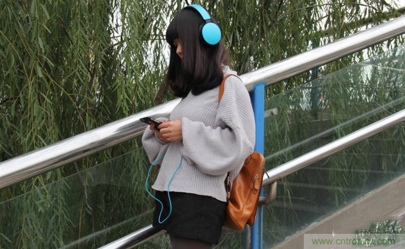 頭條哥的夢想之作！FIIL耳機能讓汪峰上頭條否？