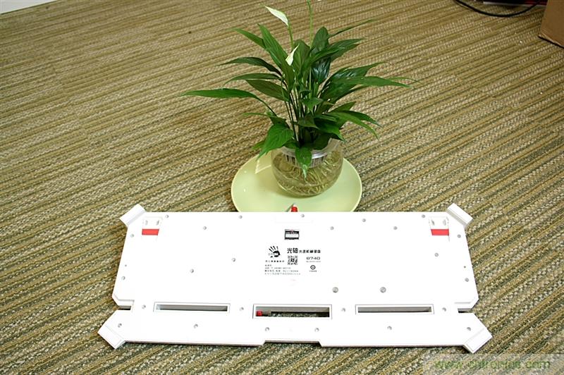 曾經(jīng)的網(wǎng)吧統(tǒng)治者&mdash;雙飛燕血手幽靈機(jī)械鍵盤，真世界最快？