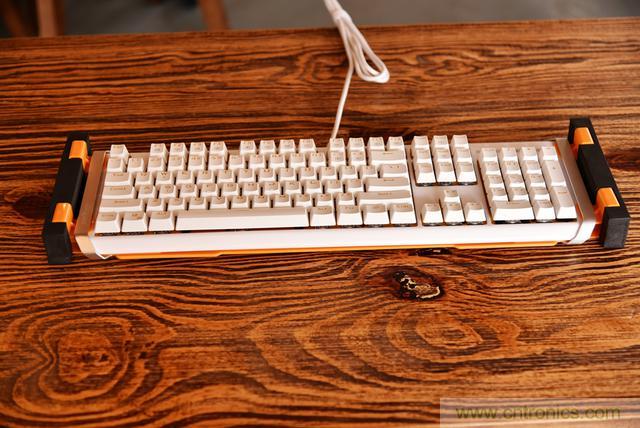 左手寫愛，右手寫他&mdash;&mdash;從此鍵盤鼠標不分家！