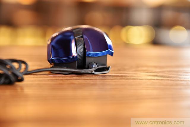 左手寫愛，右手寫他&mdash;&mdash;從此鍵盤鼠標不分家！