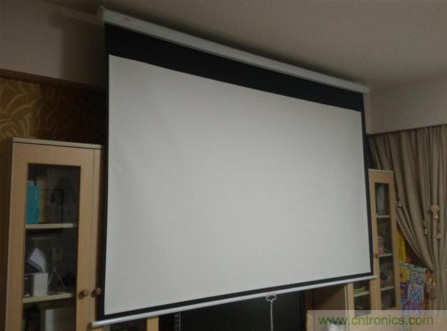 無屏電視時代已然來臨，客廳你做好準備了嗎？