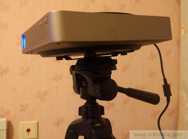 無屏電視時代已然來臨，客廳你做好準備了嗎？