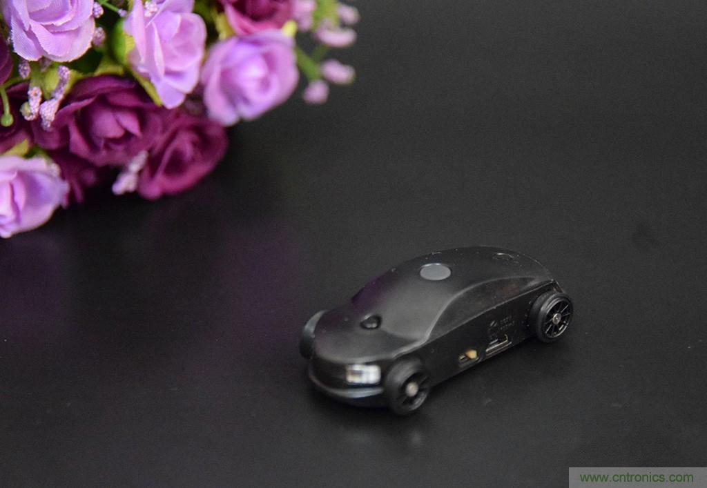 虛擬與現(xiàn)實相結(jié)合的飛車游戲，讓你體驗速度與激情的碰撞！