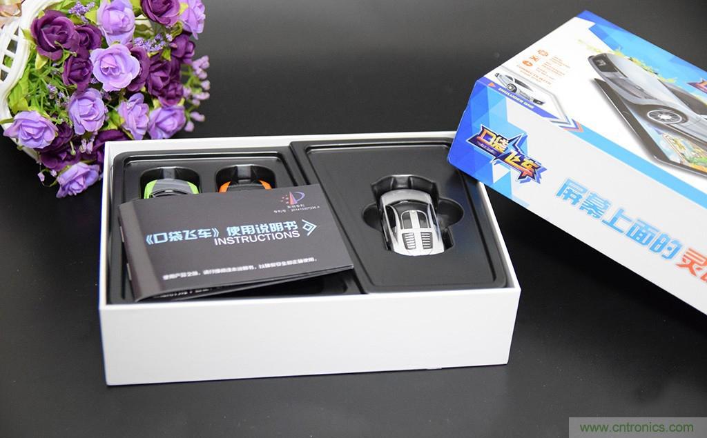 虛擬與現(xiàn)實相結(jié)合的飛車游戲，讓你體驗速度與激情的碰撞！