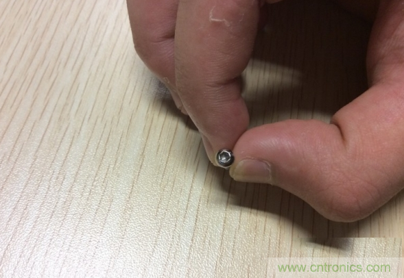 真飛機(jī)拆不著，那就來拆拆無人機(jī)&ldquo;鼻祖&rdquo;大疆吧！