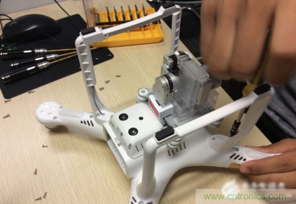 真飛機(jī)拆不著，那就來拆拆無人機(jī)&ldquo;鼻祖&rdquo;大疆吧！