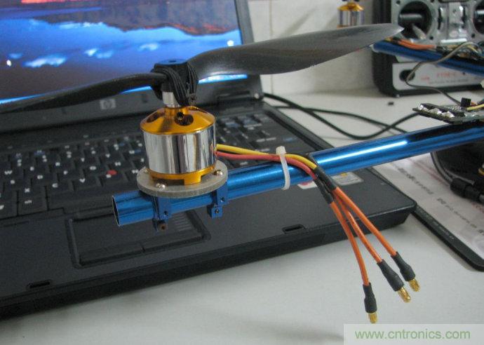 無人機(jī) DIY 制作全過程，酷得不要不要的！