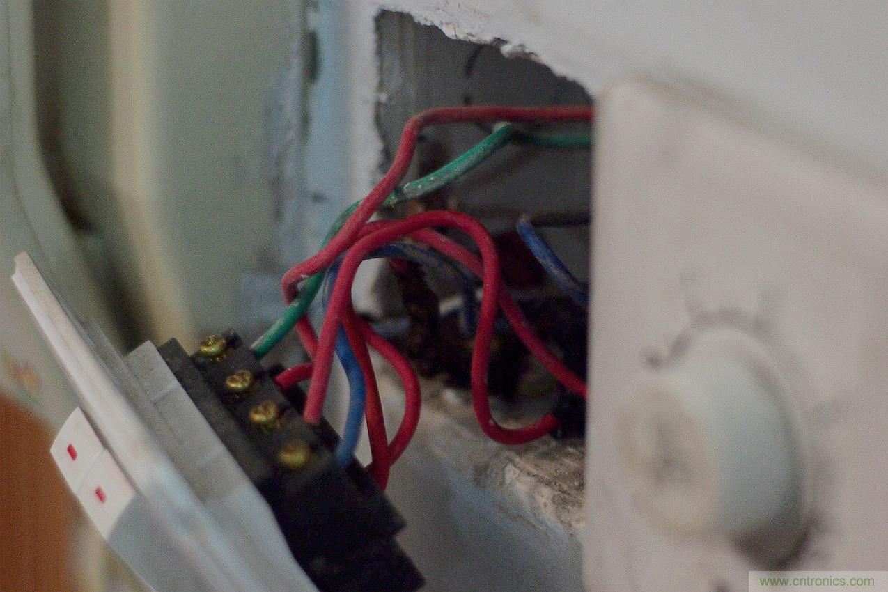 星球大戰(zhàn)原力釋放，無線控制易如反掌