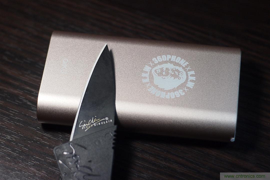 移動電源也玩雙引擎？快到你想象不到