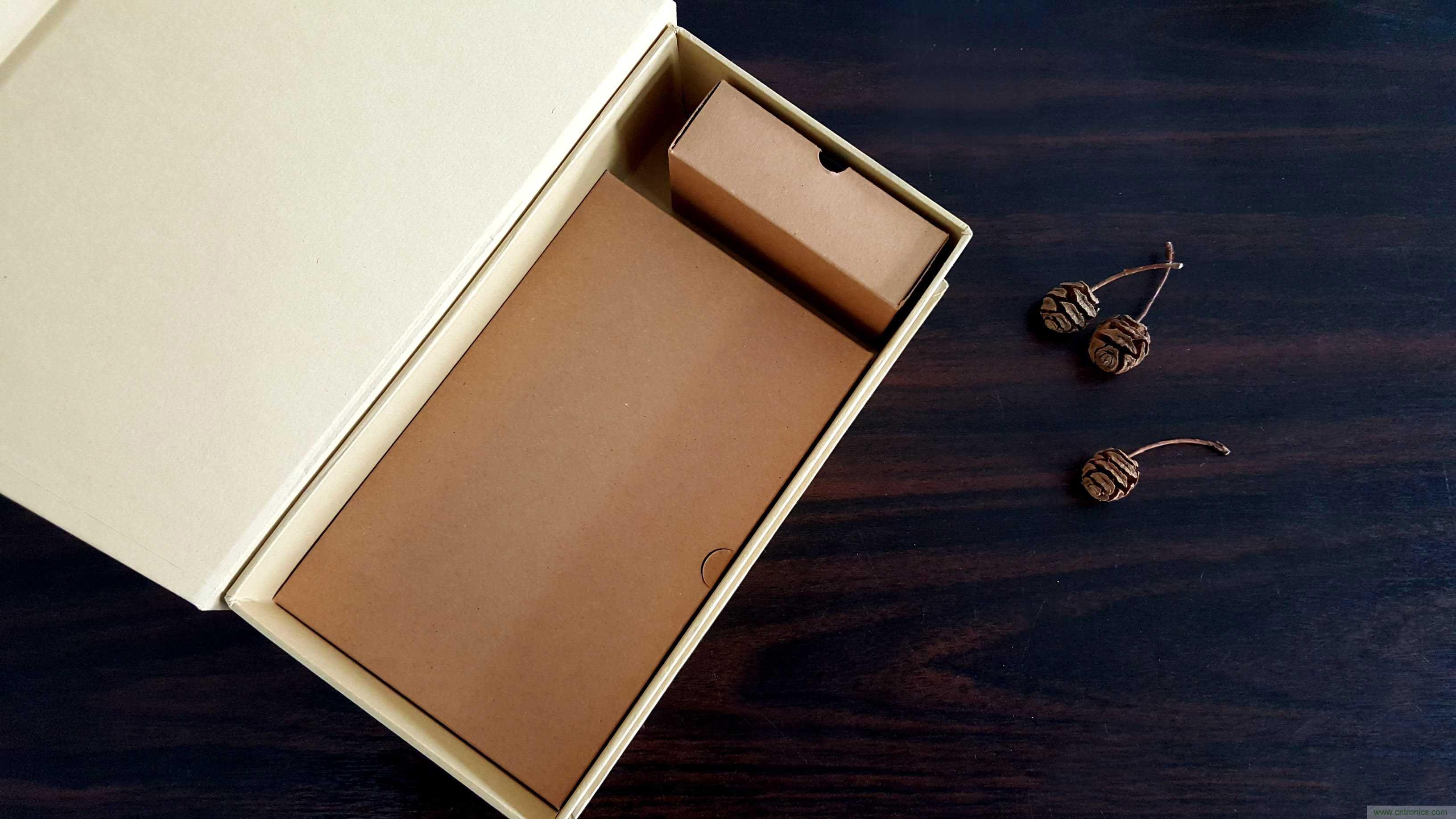 搞怪&ldquo;美人魚(yú)&rdquo;盡享靈克藍(lán)牙音箱的天籟之音！