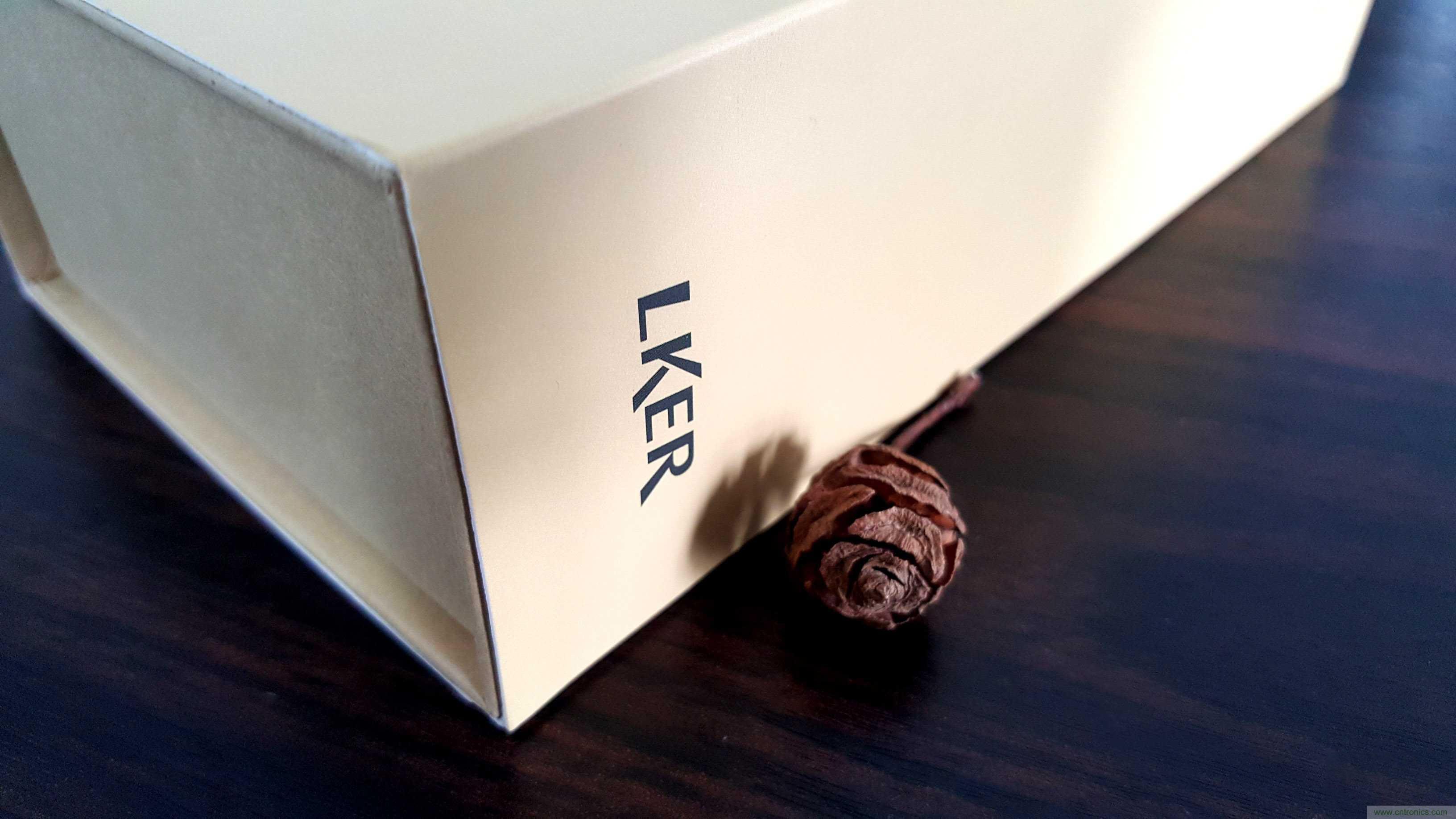 搞怪&ldquo;美人魚(yú)&rdquo;盡享靈克藍(lán)牙音箱的天籟之音！