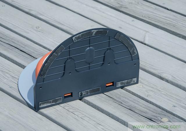 智能導(dǎo)航掃地機(jī)器人，以內(nèi)更靠譜！