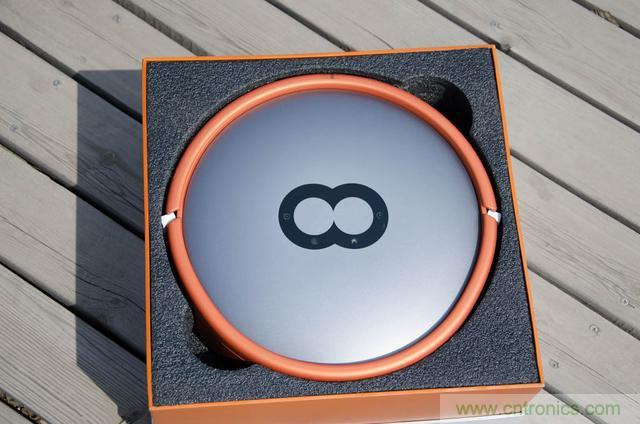 智能導(dǎo)航掃地機(jī)器人，以內(nèi)更靠譜！