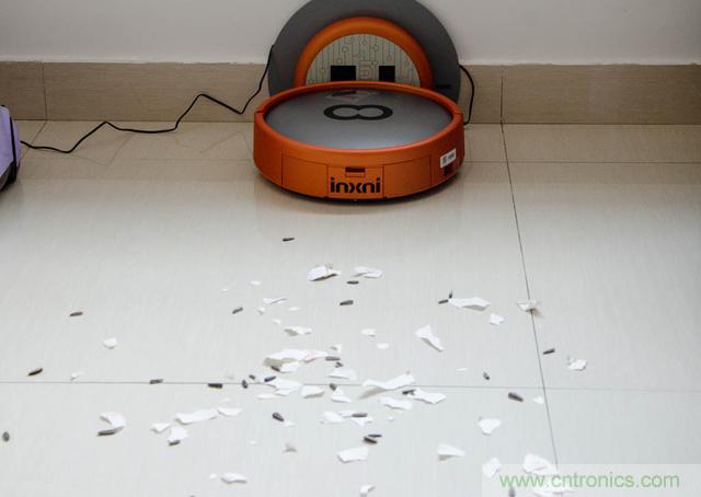 智能導(dǎo)航掃地機(jī)器人，以內(nèi)更靠譜！