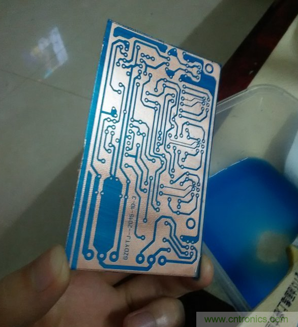 嘗試了四次PCB制作， 最后一發(fā)算是成功了