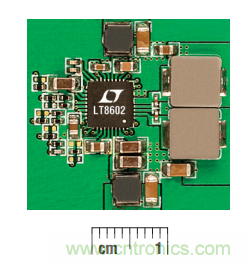 在汽車電子系統(tǒng)中如何選擇多通道同步降壓轉(zhuǎn)換器？