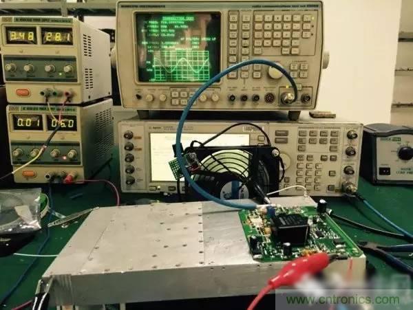 想看大牛是如何DIY射頻功放的嗎？