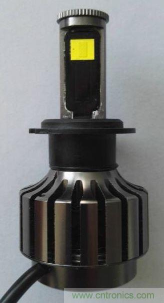 用深圳大道半導(dǎo)體制造的CSP-COBs 改裝圖四所示的用大功率LEDs 制造的汽車前大燈?！九臄z自改裝的外購產(chǎn)品】