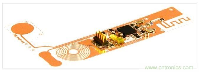 藍牙傳感器電路：可以折疊成想要的形狀，并用塑料制造出來。