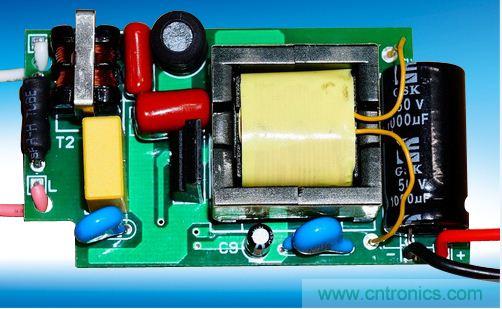 LED驅(qū)動(dòng)電源的分類、選擇及使用注意事項(xiàng)