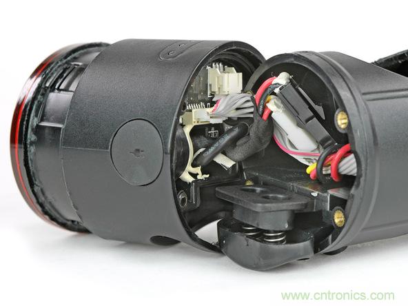 從電池到傳感器，完整拆解小米智能自行車