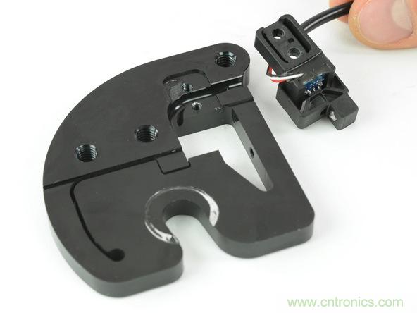 從電池到傳感器，完整拆解小米智能自行車