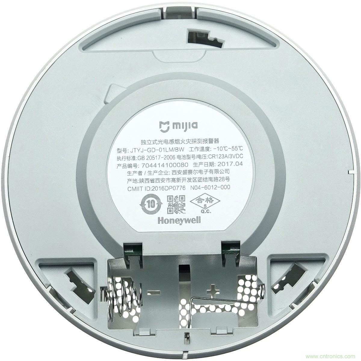 小米煙霧報(bào)警器拆解：一顆電池可用五年是如何做到的？