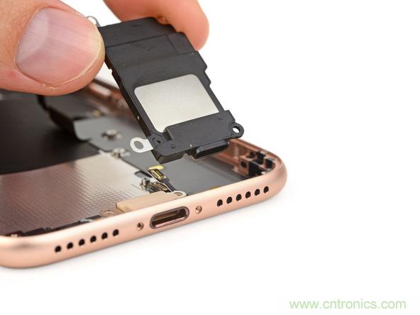 iPhone 8首拆：無線充電版本的iPhone 7？