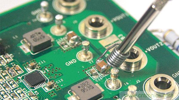 了解開關(guān)調(diào)節(jié)器的輸出，加快電源設(shè)計