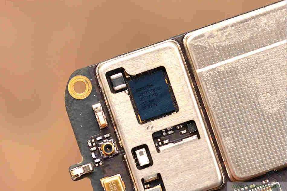 拆解魅族15 Plus：玩轉(zhuǎn)了新概念，但其工藝究竟如何？