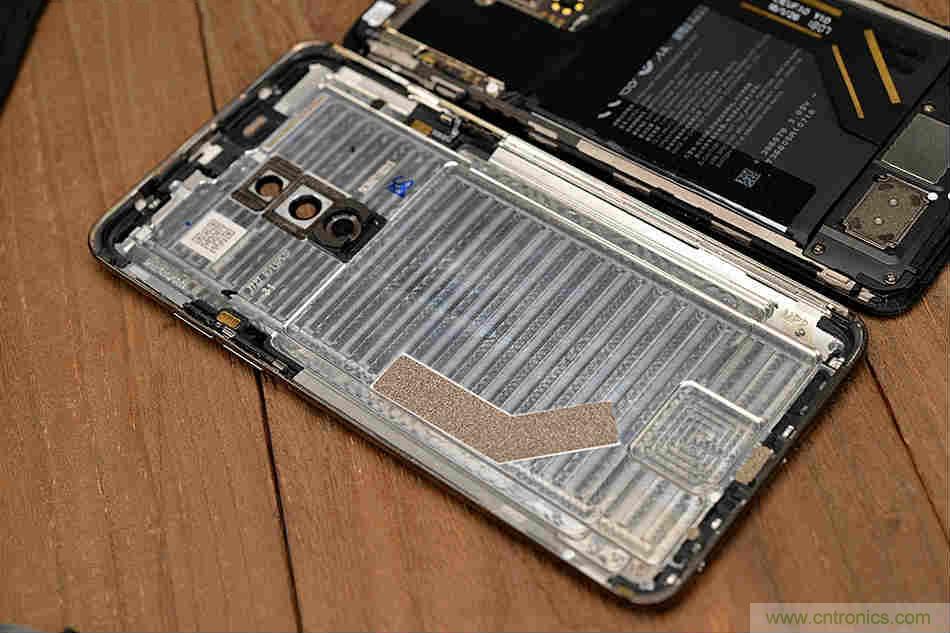 拆解魅族15 Plus：玩轉(zhuǎn)了新概念，但其工藝究竟如何？